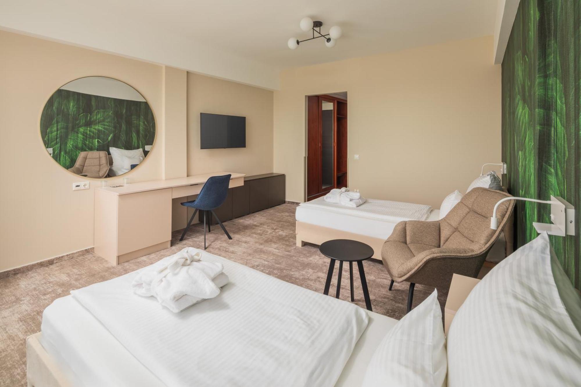 Hotel Atlantis Wellness & Conference Hajduszoboszlo Luaran gambar