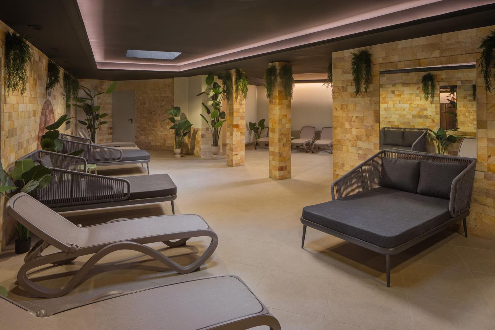 Hotel Atlantis Wellness & Conference Hajduszoboszlo Luaran gambar